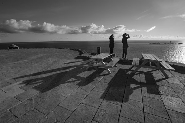 Comment organiser un week-end détox digital pour se reconnecter avec soi-même et la nature ?